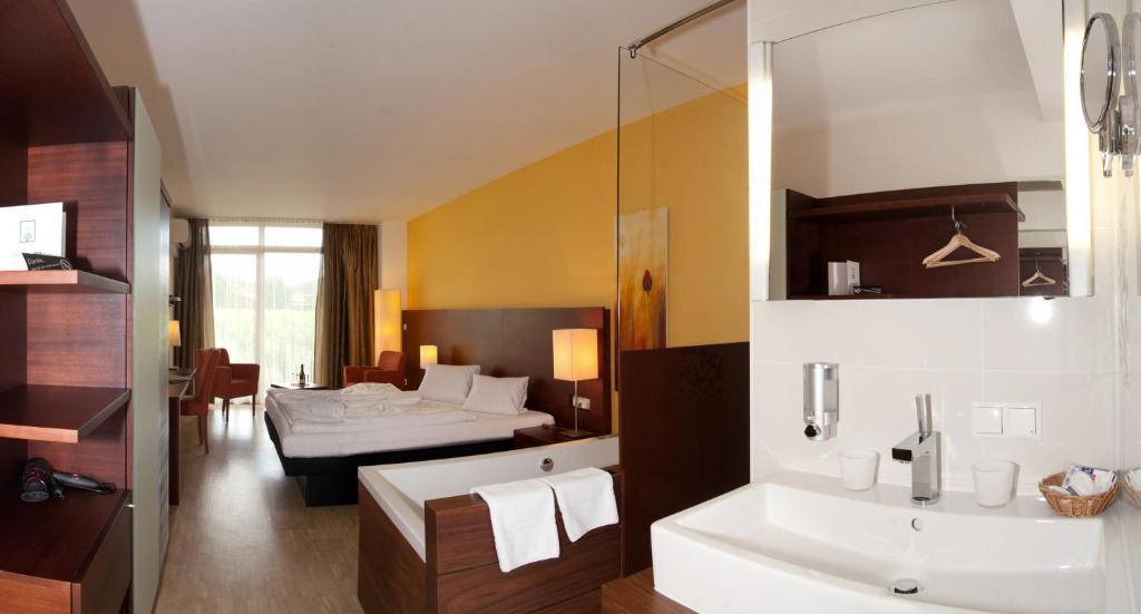 Hotel Weinresidenz Sonnleitner - Adults Only à Furth bei Gottweig Chambre photo